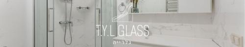 t.y.l glass אומנות בזכוכית